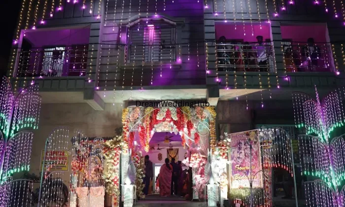 Capital ceremonial house